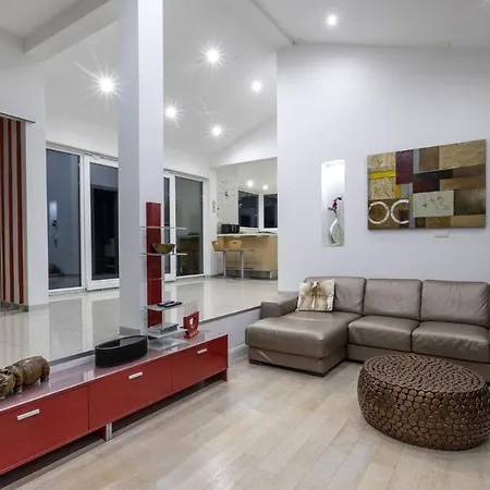 וילה Martinis, Rogoznica, Private Heated Pool רוגוזניצה