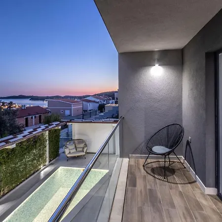 Martinis, Rogoznica, Private Heated Pool Vila