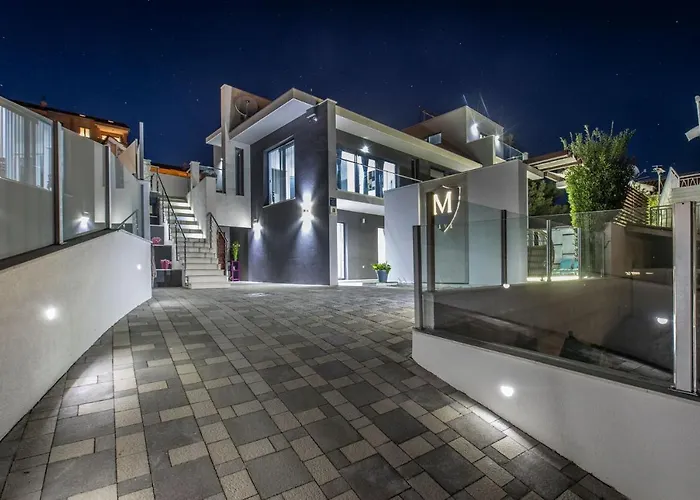 Martinis, Rogoznica, Private Heated Pool Vila