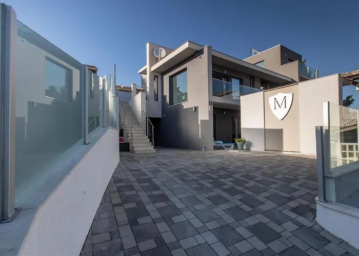 Martinis, Rogoznica, Private Heated Pool Rogoznica (Sibenik-Knin)