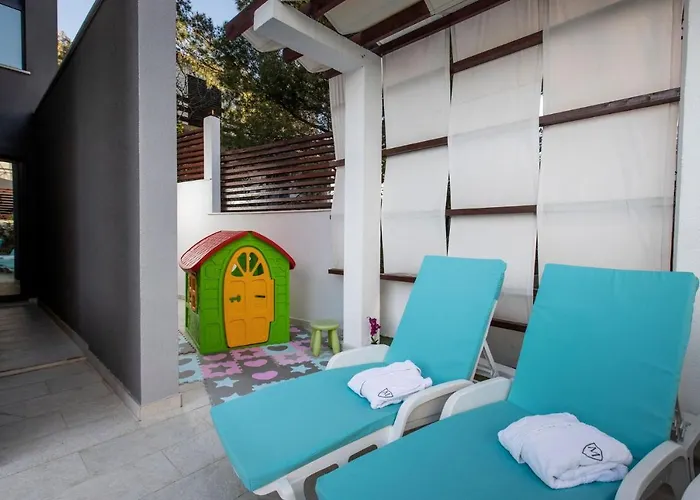 Martinis, Rogoznica, Private Heated Pool *